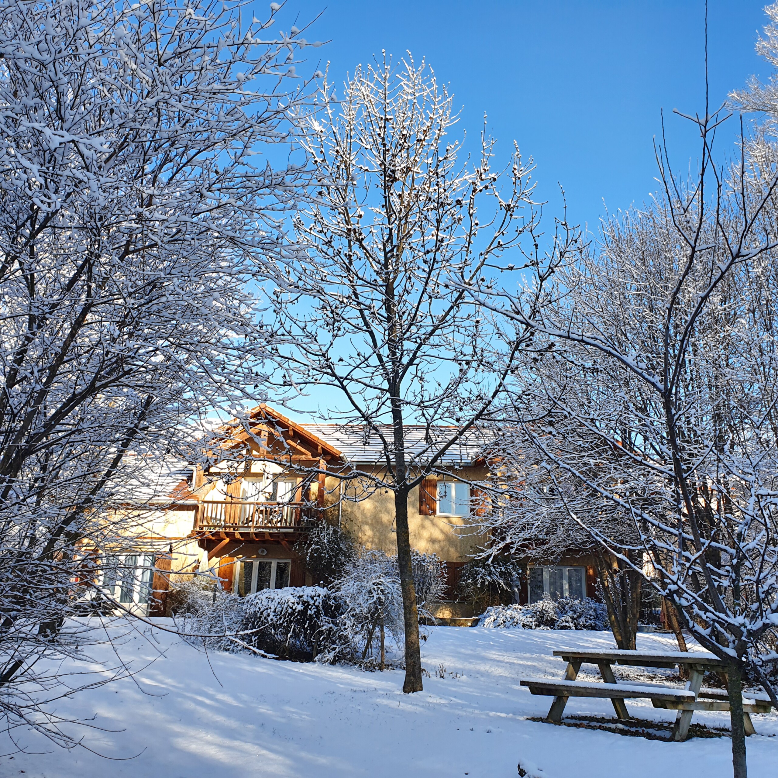 La Petite Maison sous la neige